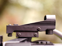 Перед началом наблюдений необходимо настроить искатель параллельно оптической оси телескопа Перед началом наблюдений необходимо настроить искатель параллельно оптической оси телескопа