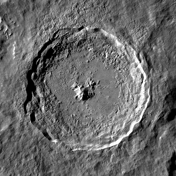 Где на Луне находится кратер Тихо