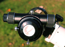 Готовим телескоп к наблюдению – за полчаса до начала наблюдений снимаем заднюю крышку с фокусера.