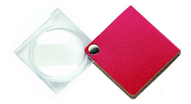 Лупа складная двояковыпуклая Eschenbach Economy 3,5x, 45 мм, красный чехол (квадратный)